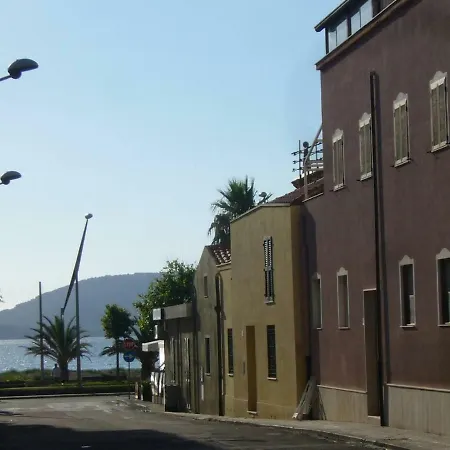 Arya Di Mare Апартаменты Альгеро